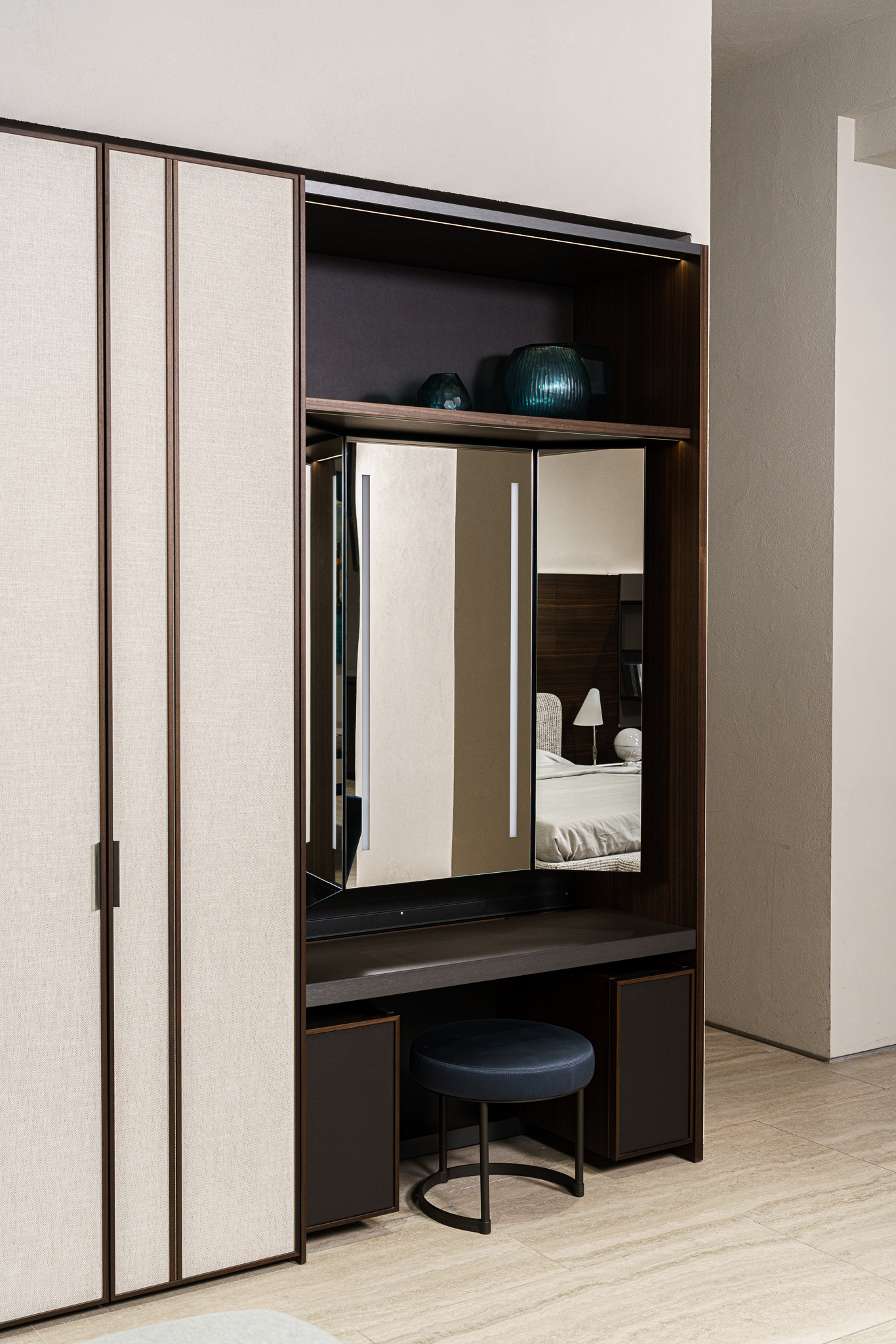 Molteni&C Шкаф с туалетным столиком Gliss Master Eucaliptus от Molteni & C — в интерьере