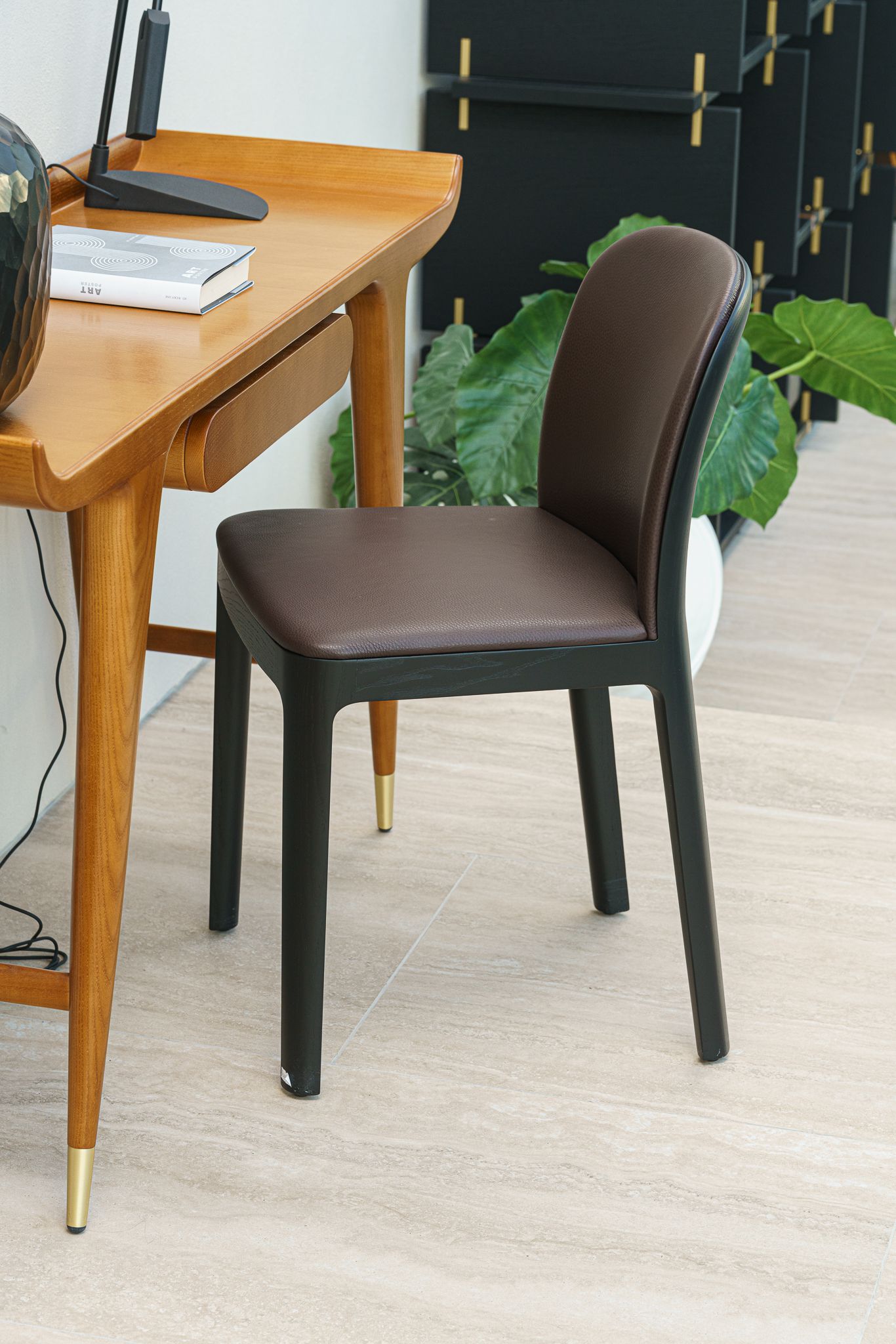 Molteni&C Стул Tea 160 Unique / black oak от Molteni & C — в интерьере