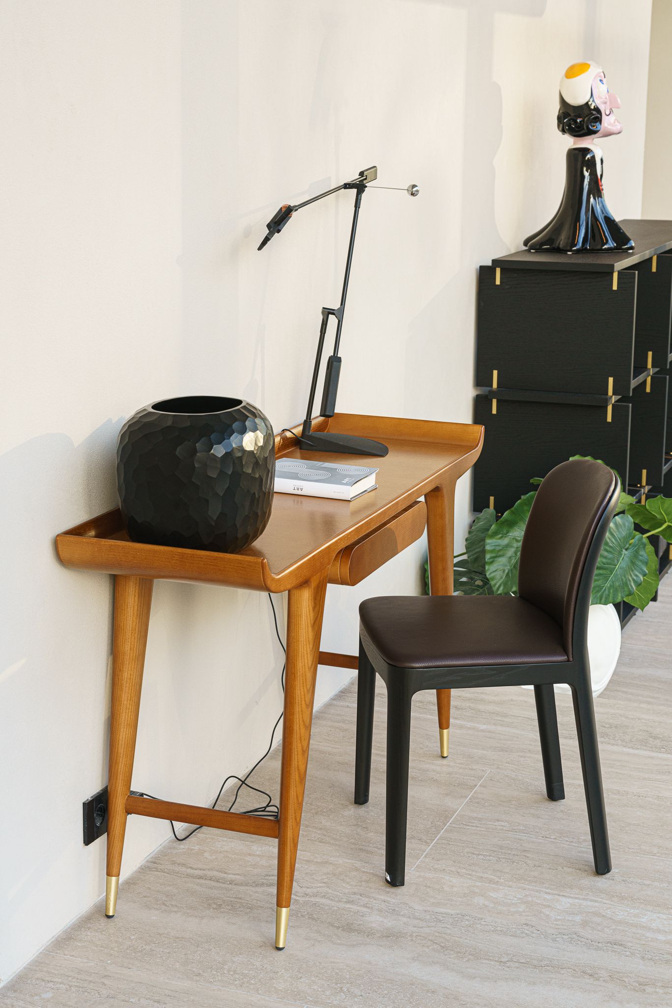 Molteni&C Стул Tea 160 Unique / black oak от Molteni & C — в интерьере