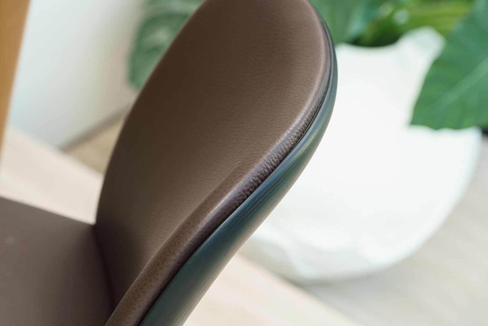 Molteni&C Стул Tea 160 Unique / black oak от Molteni & C — в интерьере