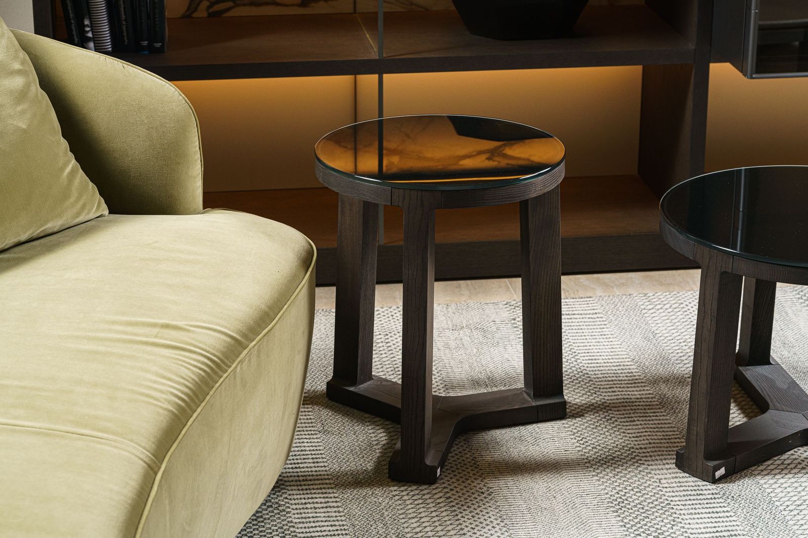 Molteni&C Журнальный столик Fonte 40 wood/glass от Molteni & C — в интерьере