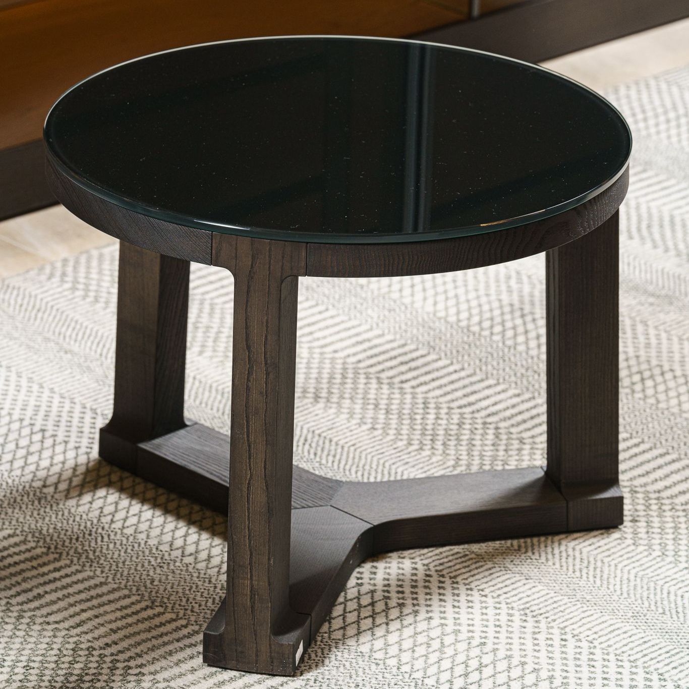 Molteni&C Журнальный столик Fonte 50 wood/glass от Molteni & C — в интерьере