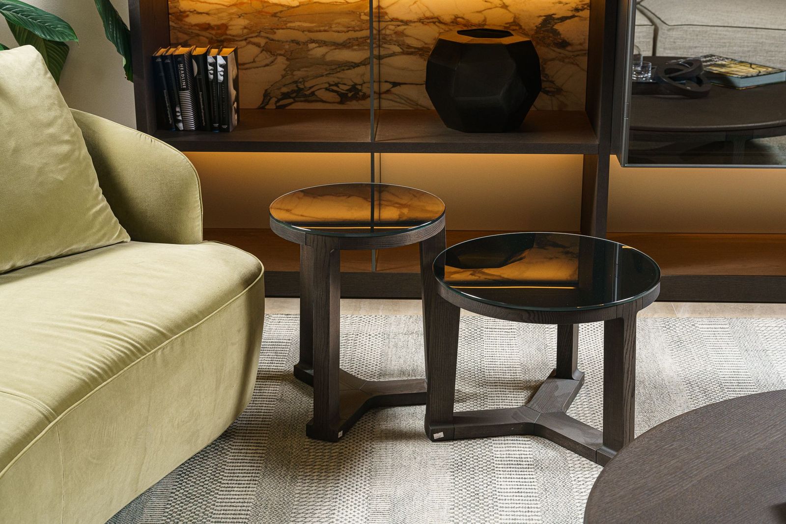 Molteni&C Журнальный столик Fonte 50 wood/glass от Molteni & C — в интерьере