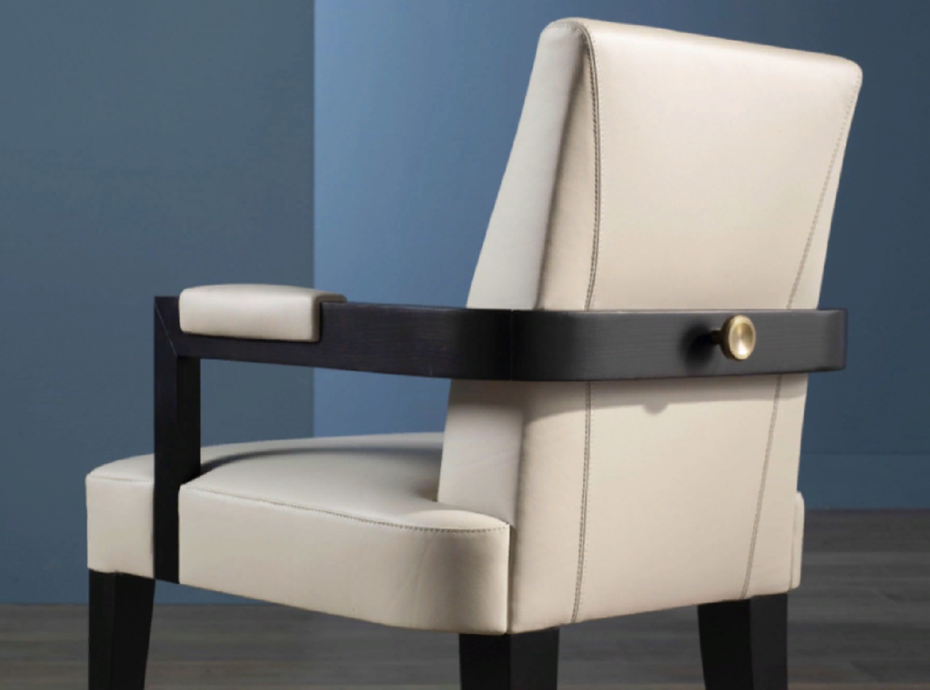 Bellavista Collection Стул с подлокотниками Bristol от Bellavista Collection — в интерьере