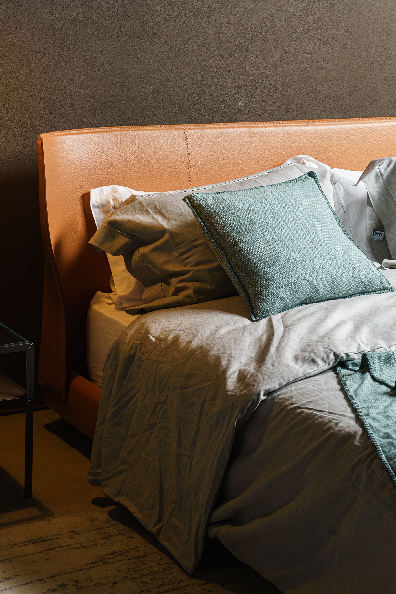 B&B Italia Кровать Alys 180 от B&B Italia — в интерьере