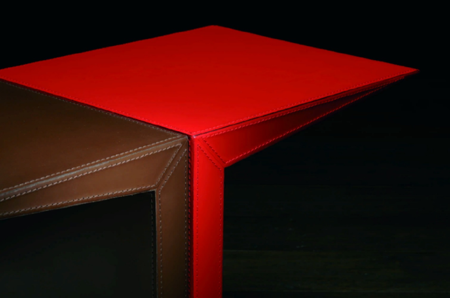 Bellavista Collection Журнальный столик Franc Paulin от Bellavista Collection — в интерьере