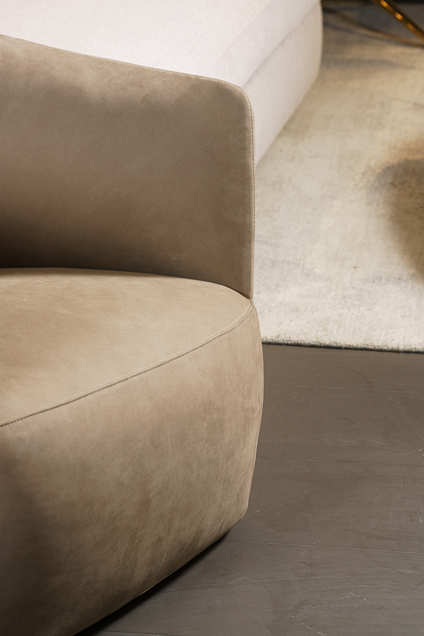 Poliform Кресло Santa Monica 207 Camoscio Leather от Poliform — в интерьере