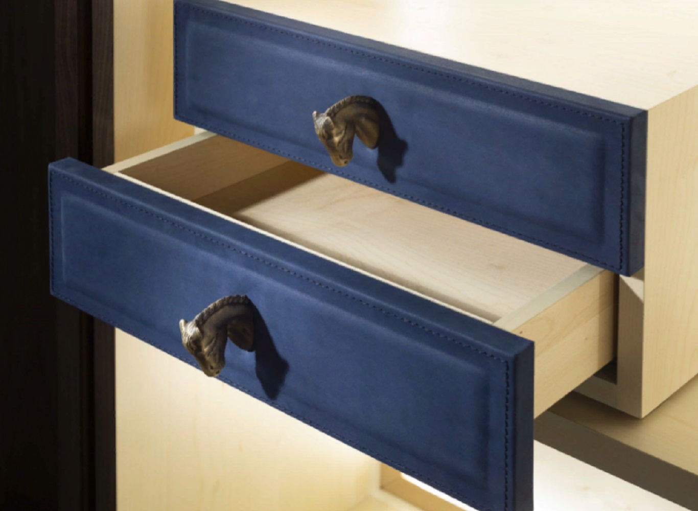 Bellavista Collection Комод Tudor от Bellavista Collection — в интерьере