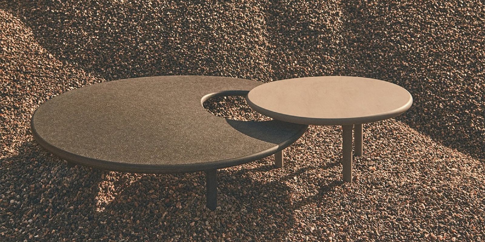 De Padova Уличный журнальный столик Honore Outdoor от De Padova — в интерьере