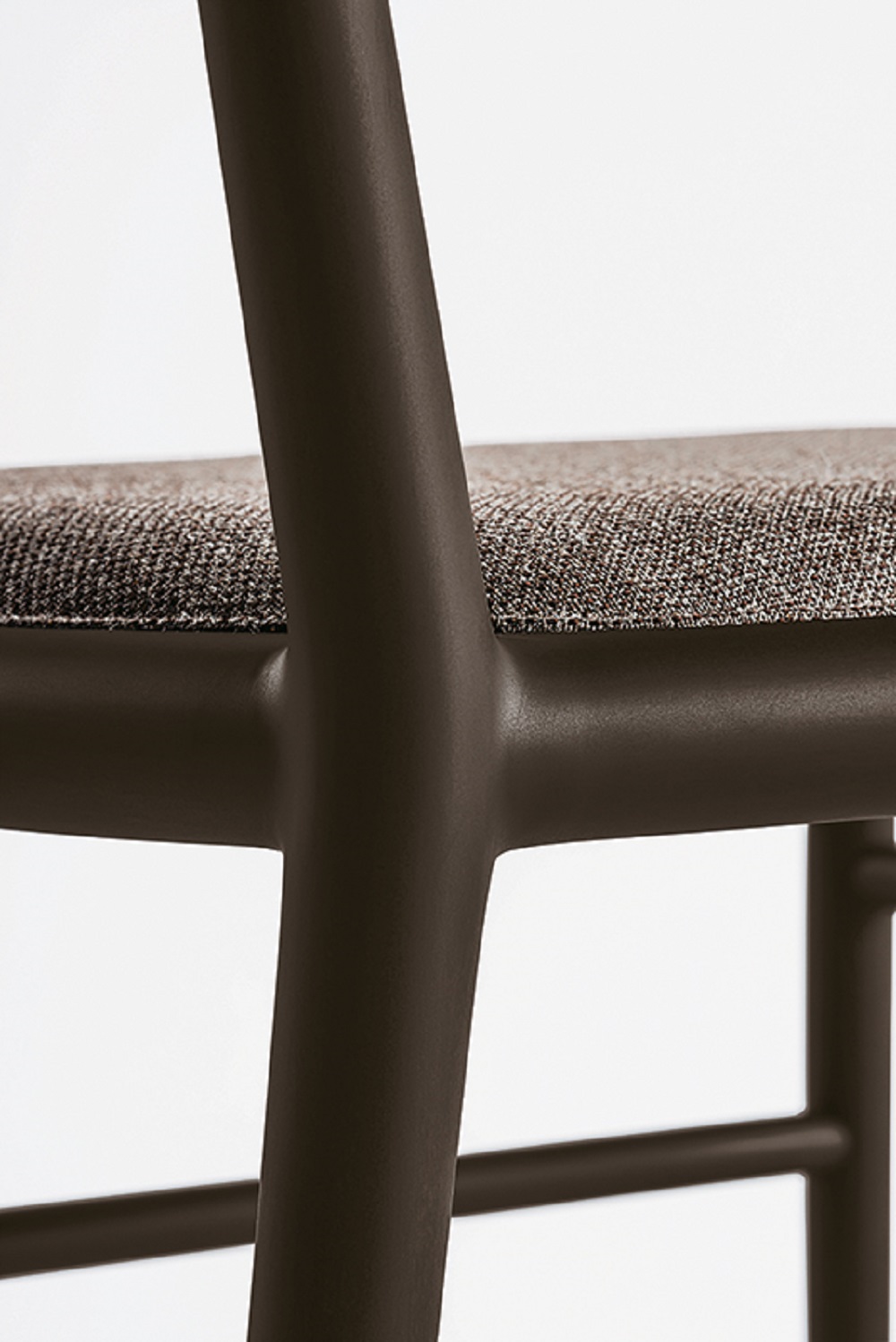 De Padova Стул The Sensitive Light Chair от De Padova — в интерьере