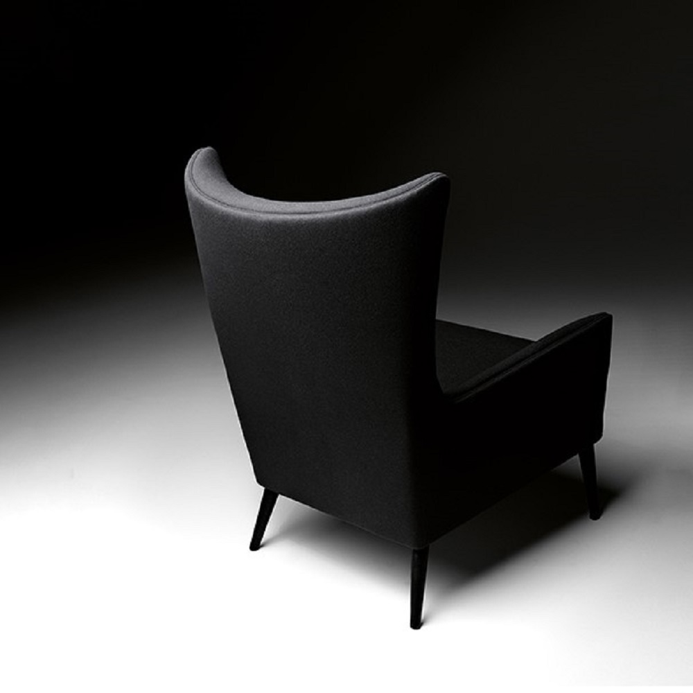 De Padova Кресло с пуфом Wingback от De Padova — в интерьере