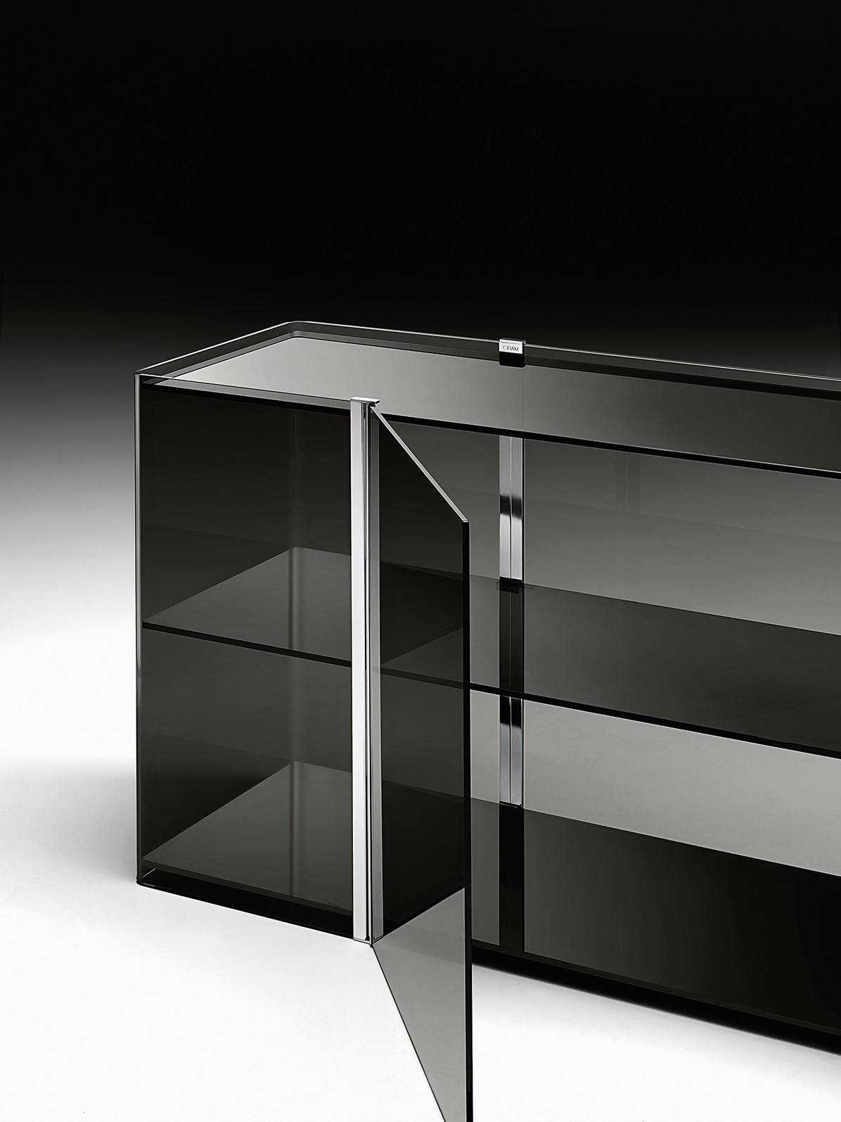 Fiam Стеллаж Milo Sideboard от Fiam — в интерьере
