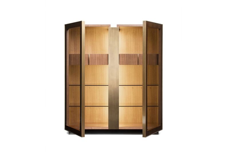 Opera Contemporary Витрина Victor 41086 от Opera Contemporary