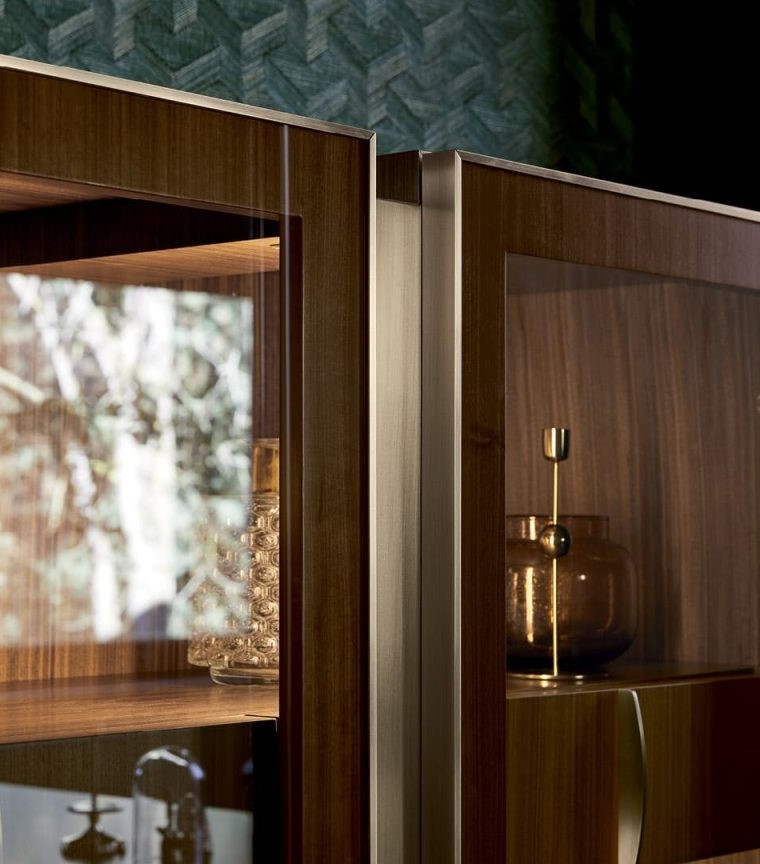 Opera Contemporary Витрина Victor 41086 от Opera Contemporary — в интерьере