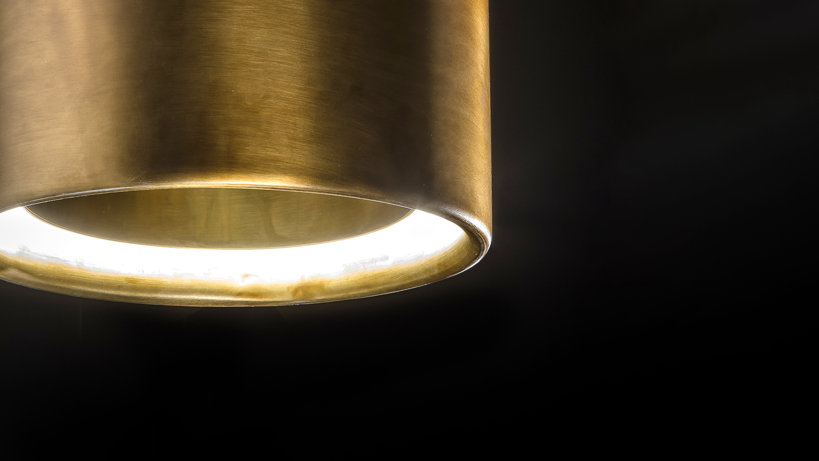 Henge Подвесной светильник Light Ring Horizontal XS от Henge — в интерьере