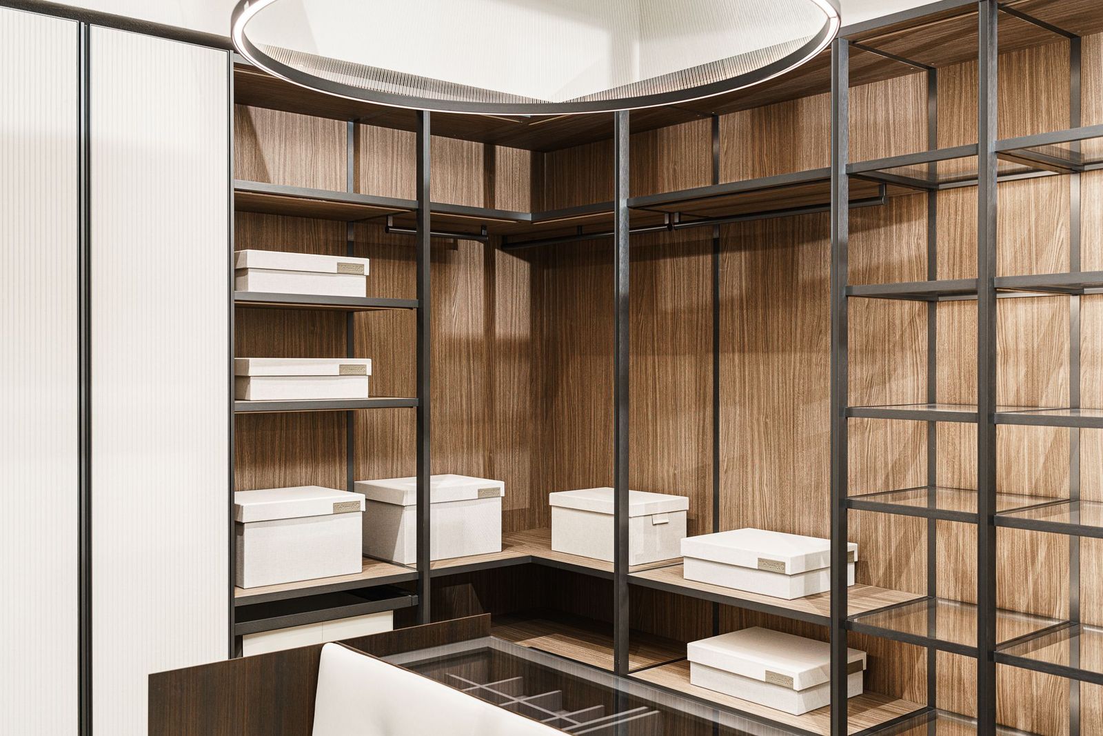 Molteni&C Угловая гардеробная Gliss Master от Molteni & C — в интерьере