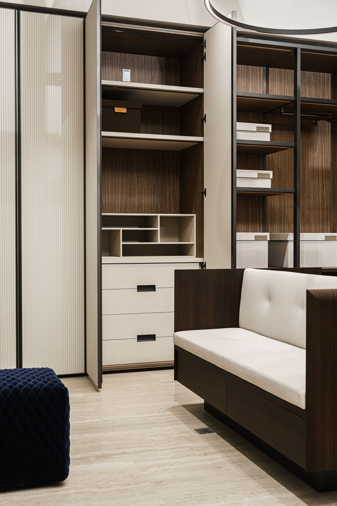 Molteni&C Угловая гардеробная Gliss Master от Molteni & C — в интерьере
