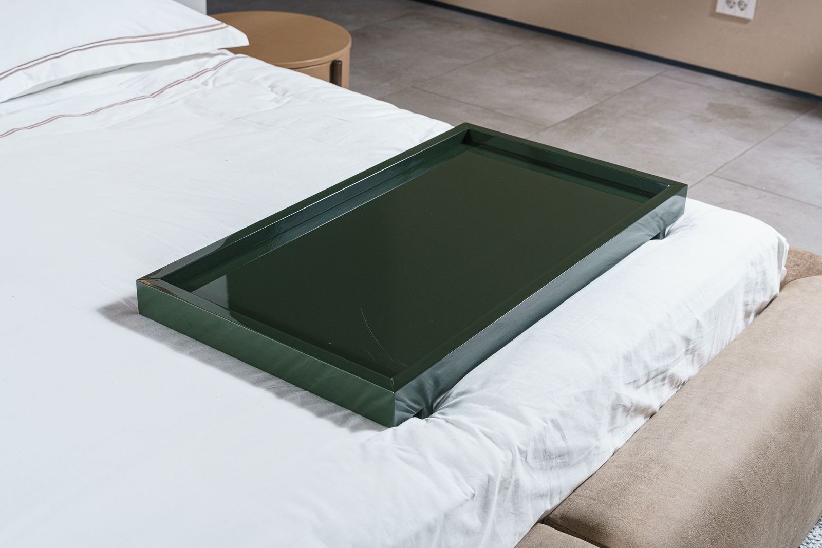 Baxter Поднос Glossy Lacquered Wood от Baxter — в интерьере