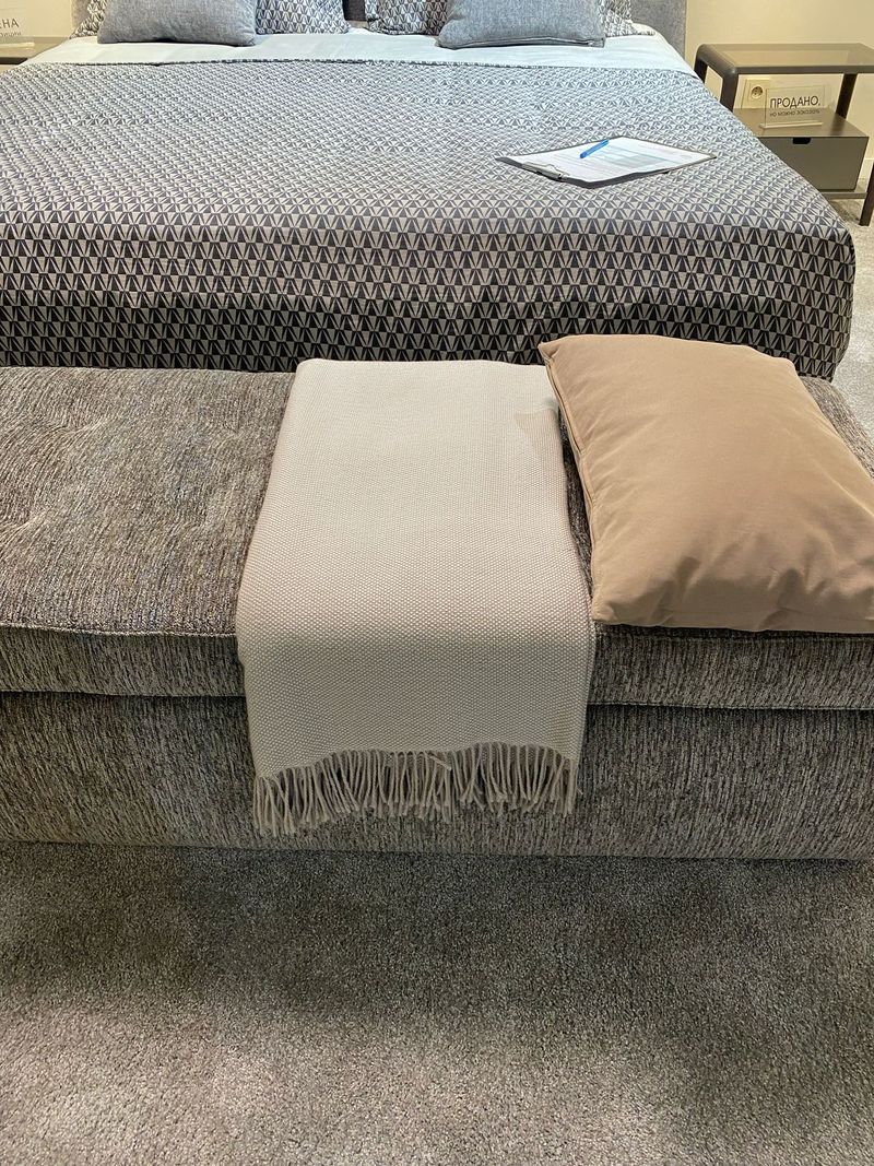 Flou Плед Wool merinos 367 от Flou