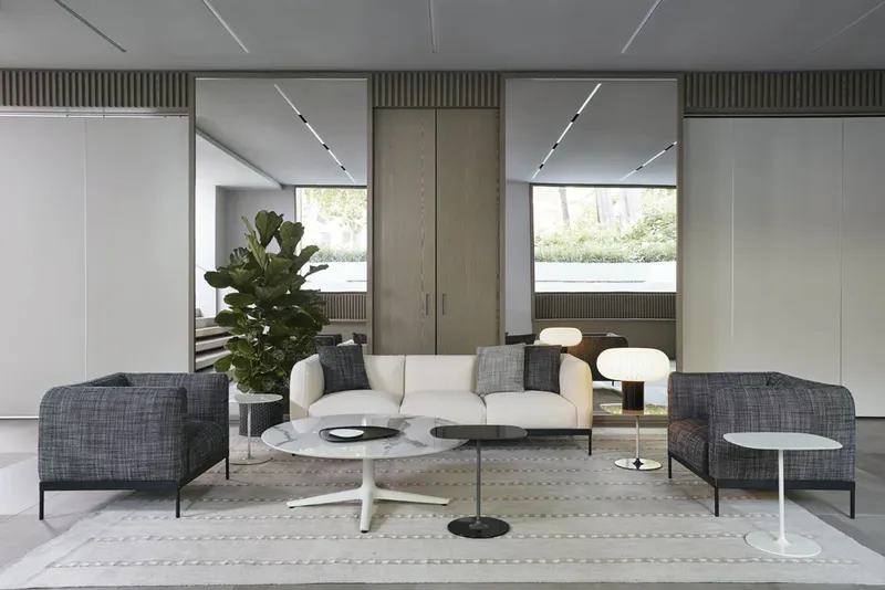 Kartell Диван Asia sofa three-seater (panamino) от Kartell — в интерьере
