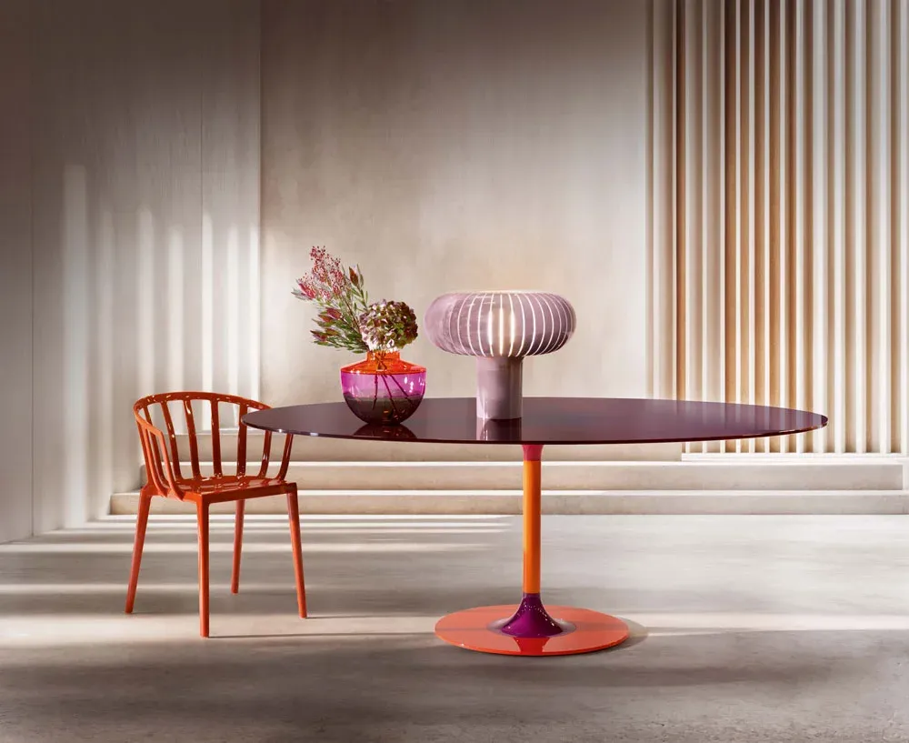 Kartell Настольная лампа Teresa special edition Petroleum от Kartell — в интерьере
