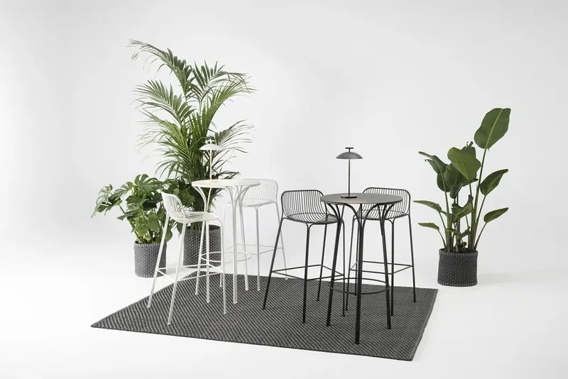 Kartell Кашпо Kleo cachepot от Kartell — в интерьере