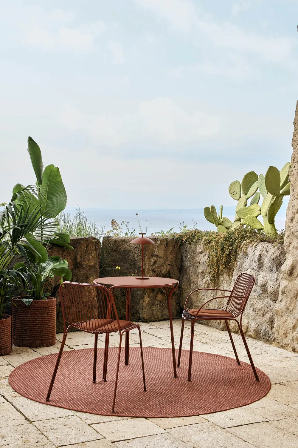 Kartell Кашпо Kleo cachepot от Kartell — в интерьере