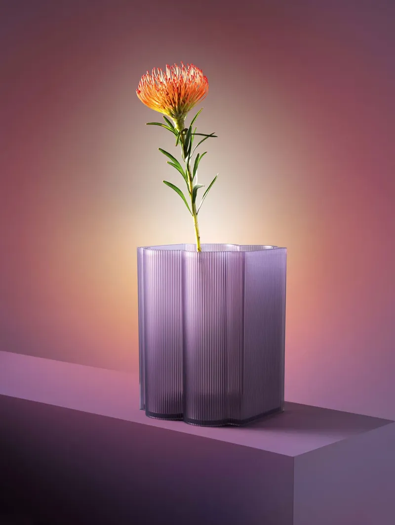 Kartell Ваза Okra 0158504 от Kartell — в интерьере