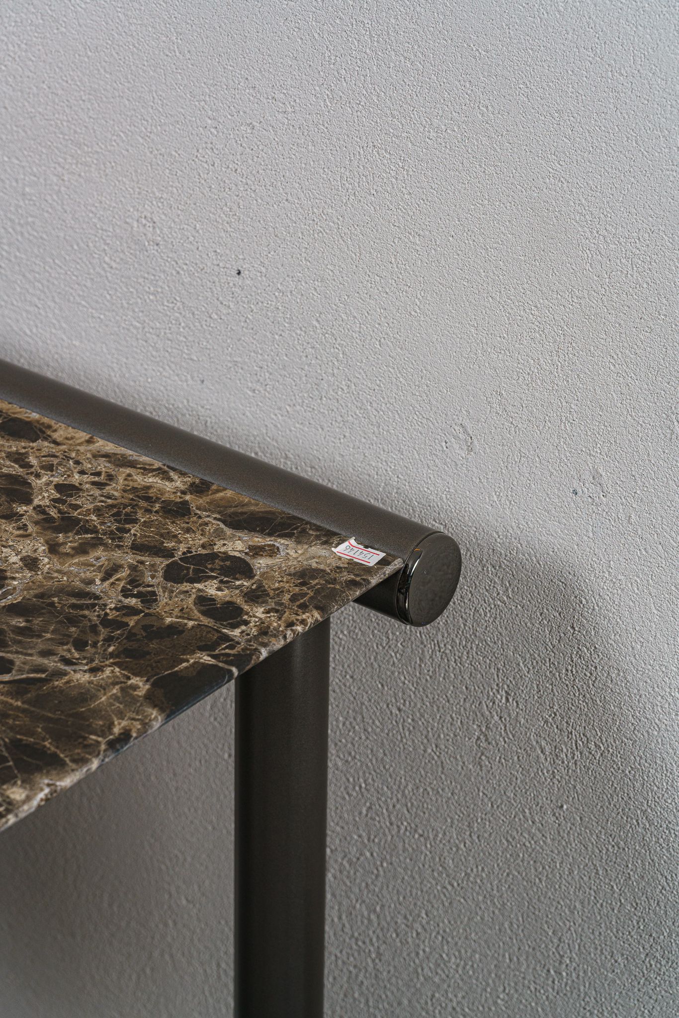 Flou Консоль Iko Emperador Marble от Flou — в интерьере