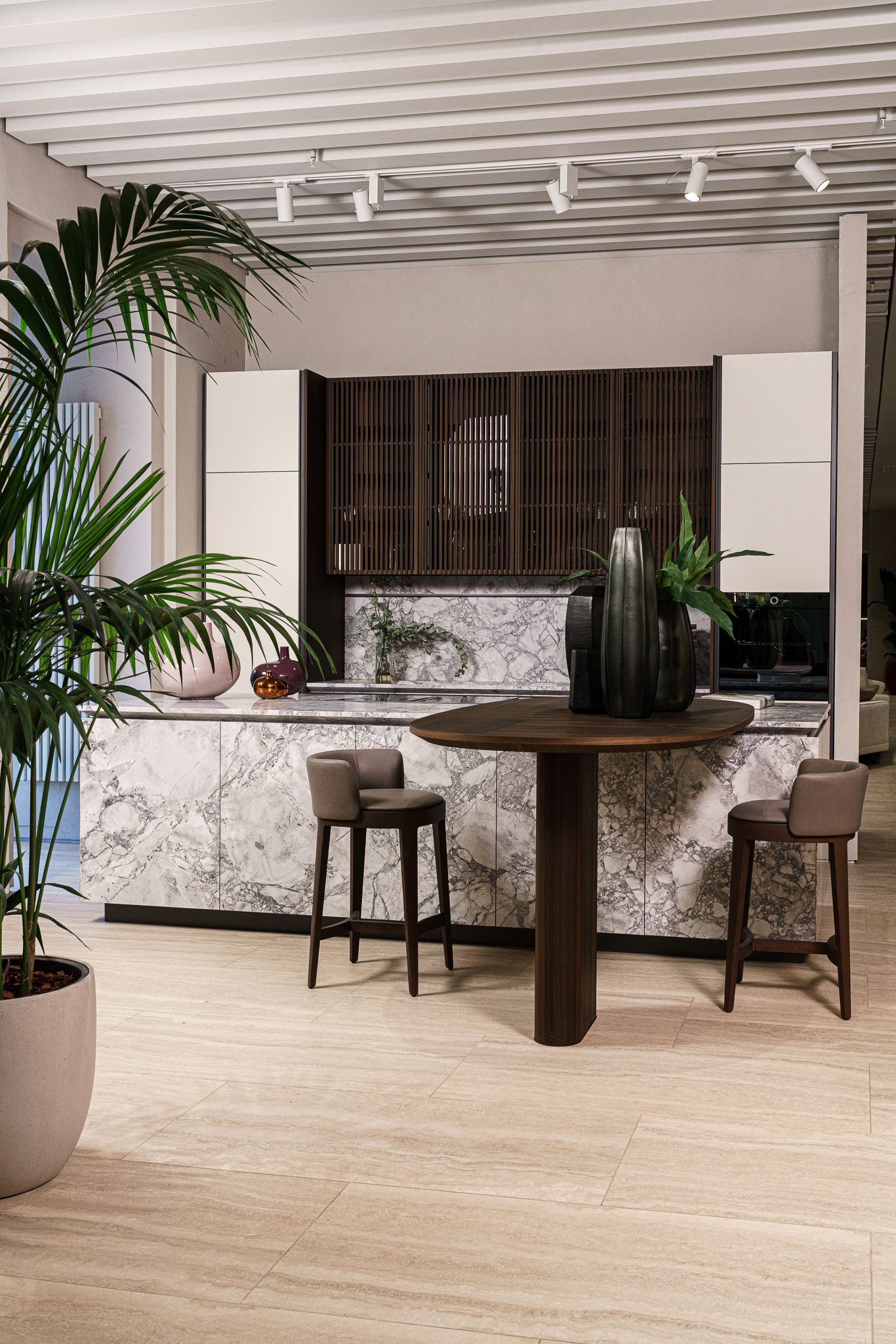 Molteni&C Барный стул в коже Devon от Molteni & C — в интерьере