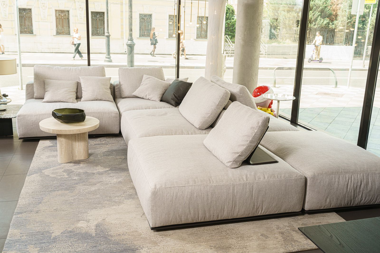 Poliform Модульный диван Westside Soft Eraclea 04 Cenere от Poliform — в интерьере