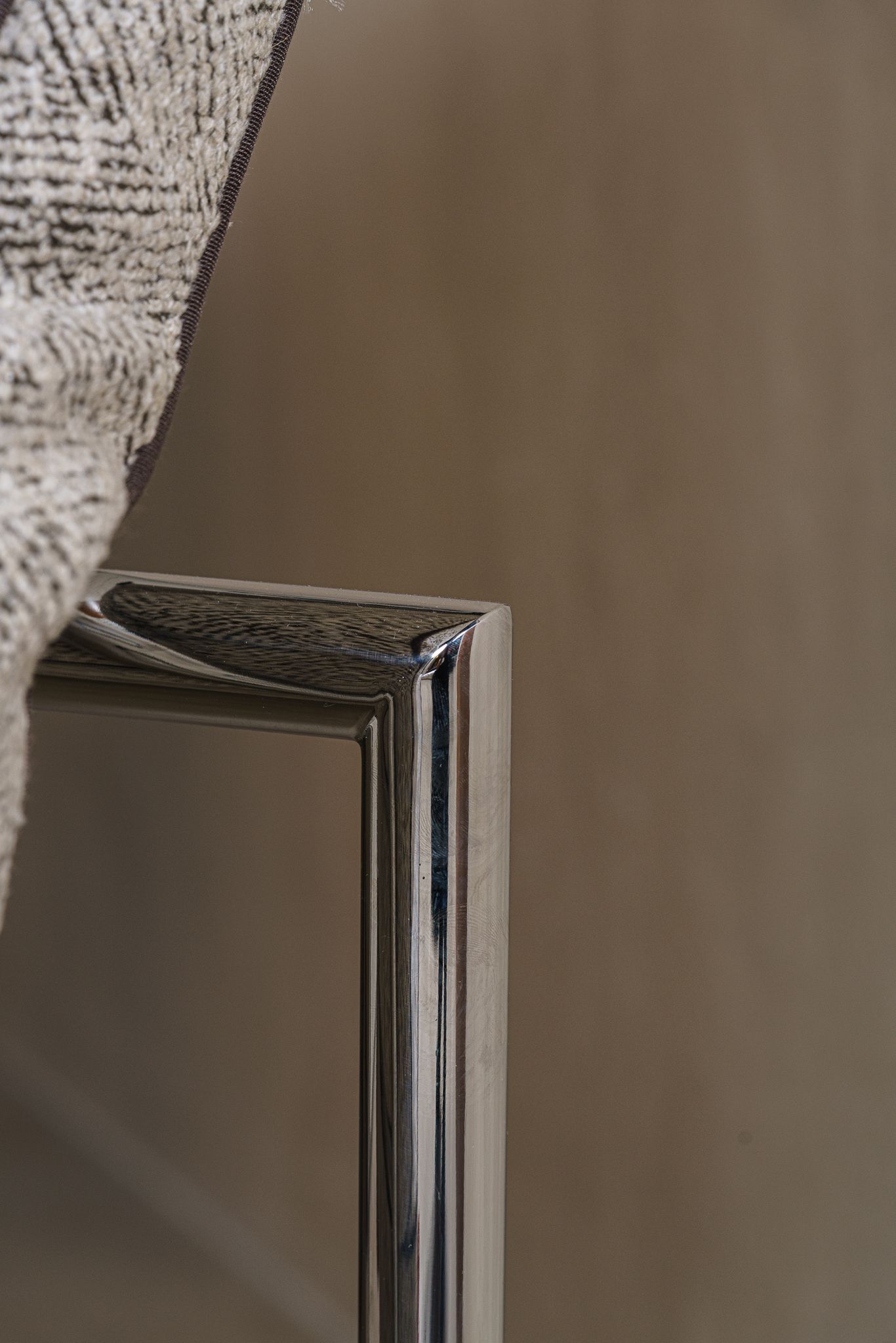 Flexform Шезлонг со столиком Ginger от Flexform — в интерьере