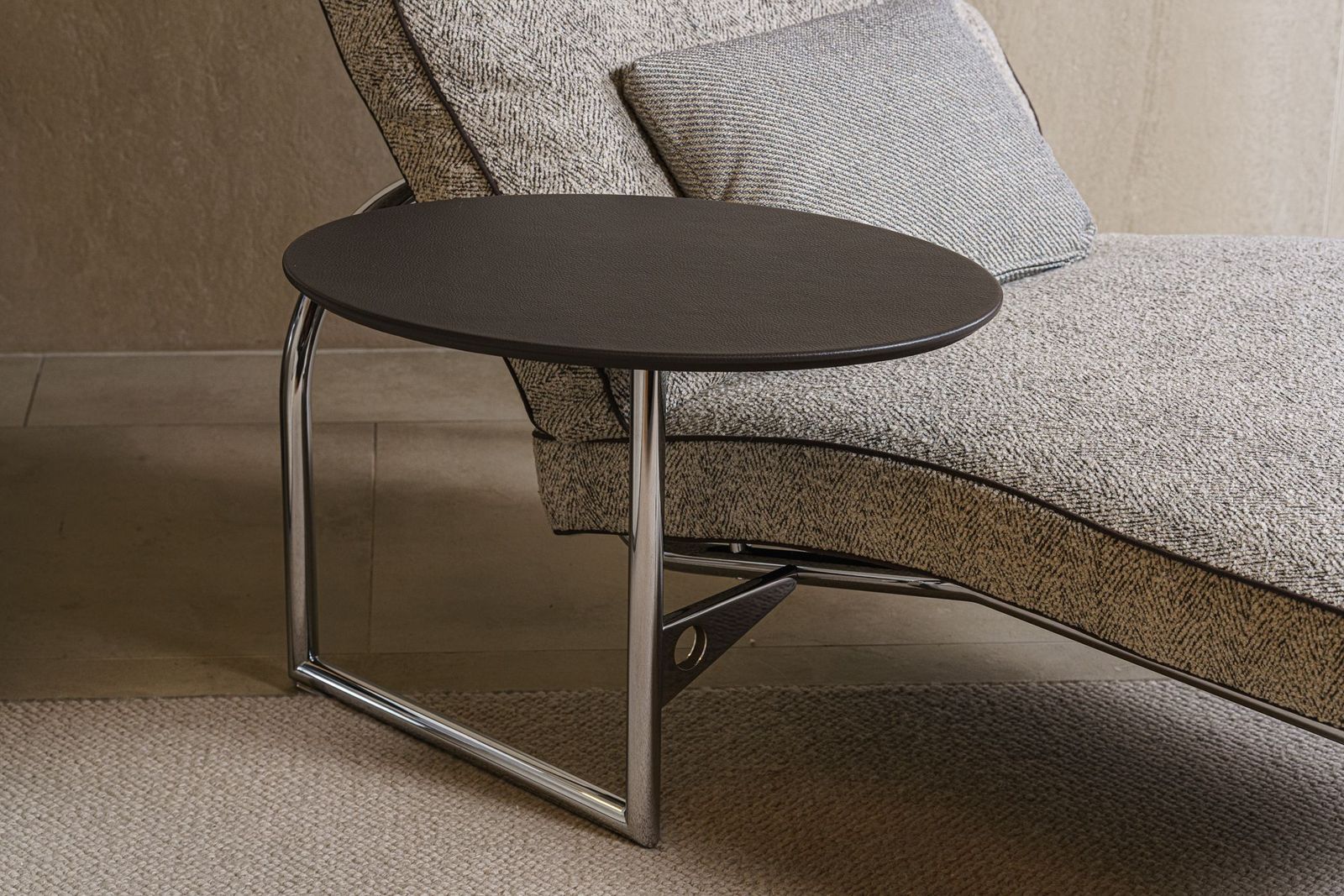 Flexform Шезлонг со столиком Ginger от Flexform — в интерьере