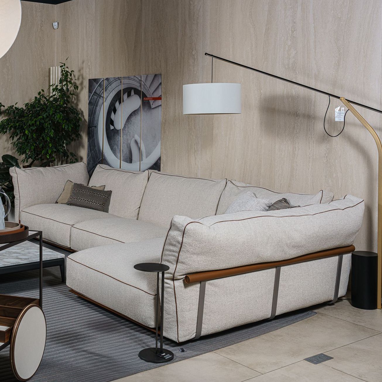 Flexform Диван угловой Camelot от Flexform — в интерьере