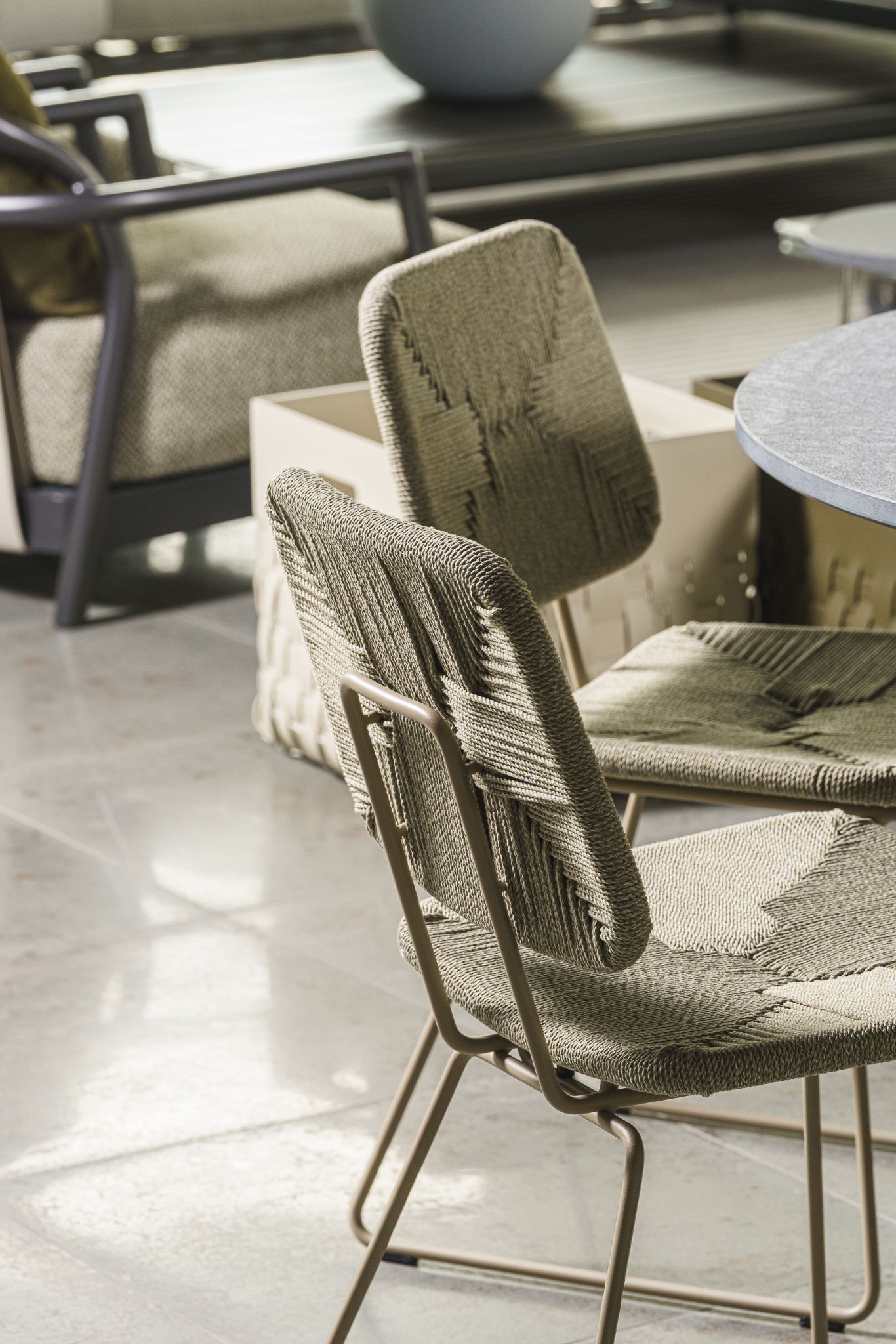 Flexform Уличный стул Echoes от Flexform — в интерьере