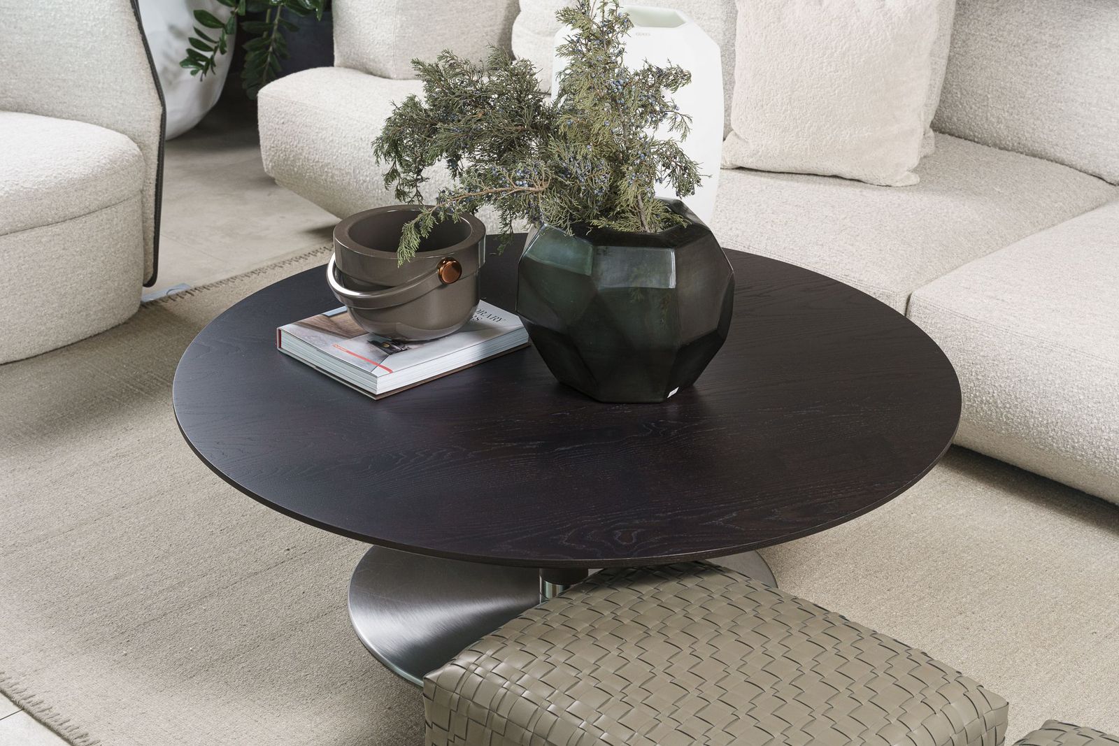 Flexform Журнальный столик Eri от Flexform — в интерьере