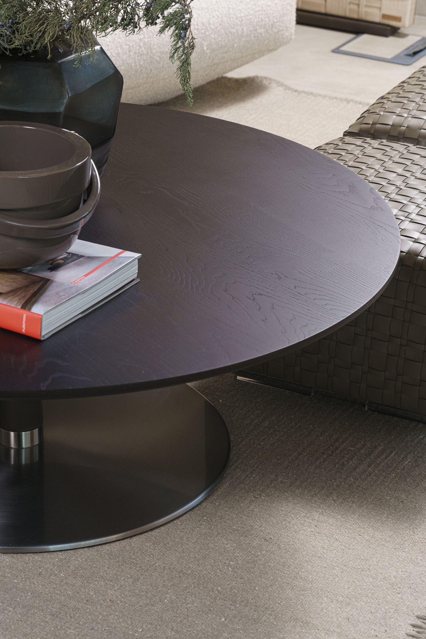 Flexform Журнальный столик Eri от Flexform — в интерьере