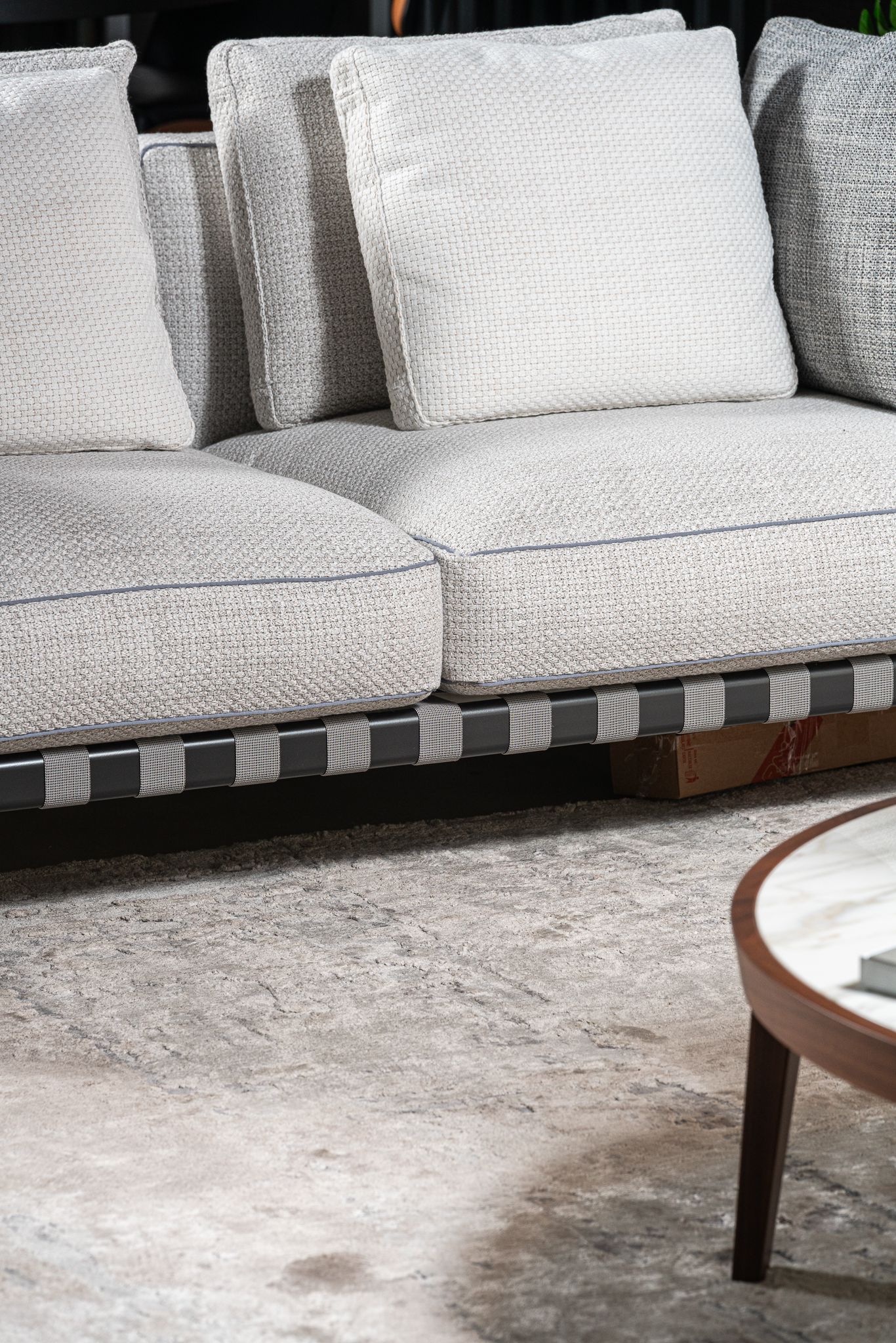 Flexform Уличный диван Atlante 205 от Flexform — в интерьере