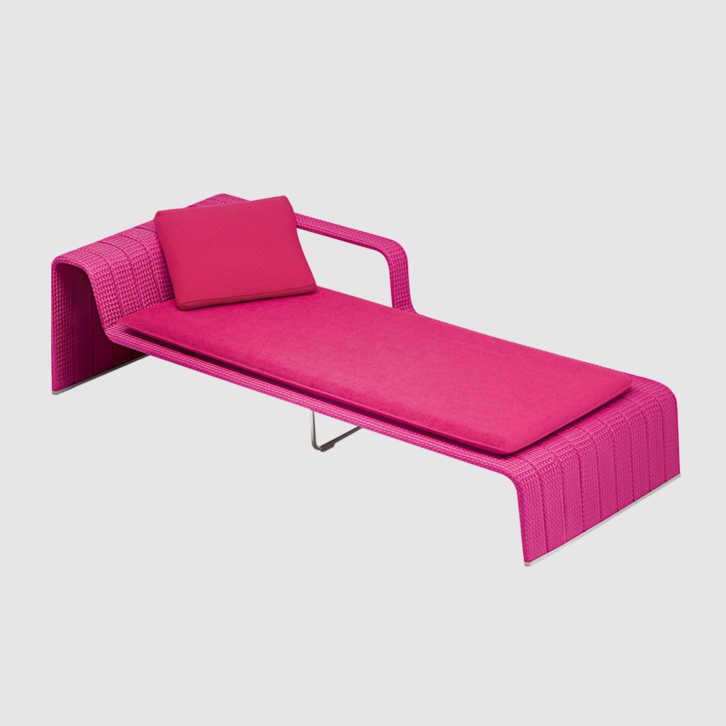 Paola Lenti Шезлонг Frame right от Paola Lenti — в интерьере