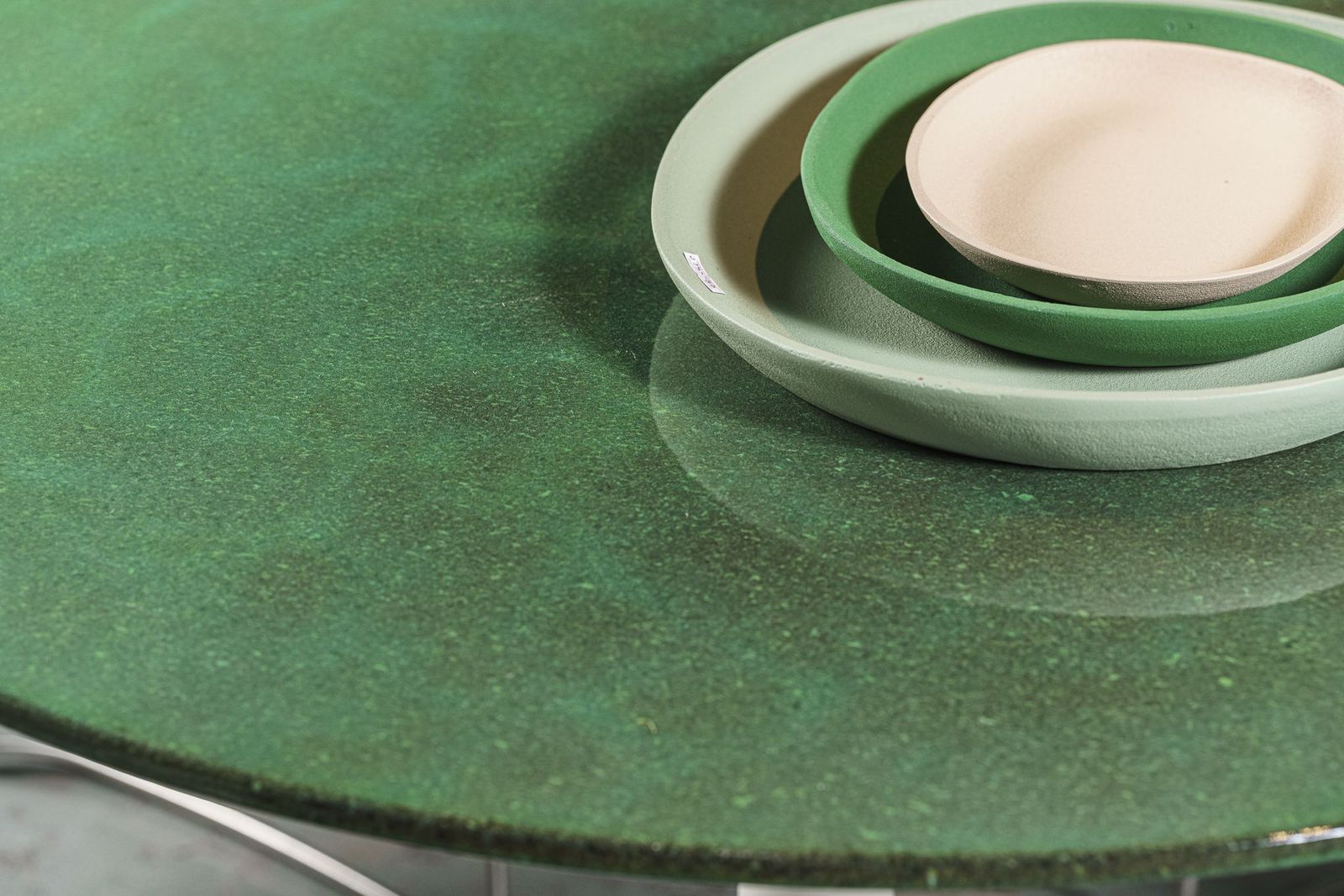 Paola Lenti Уличный столик с регулируемой высотой Giro 100 от Paola Lenti — в интерьере