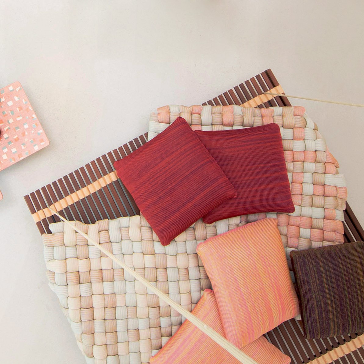 Paola Lenti Плед для улицы Plump от Paola Lenti — в интерьере