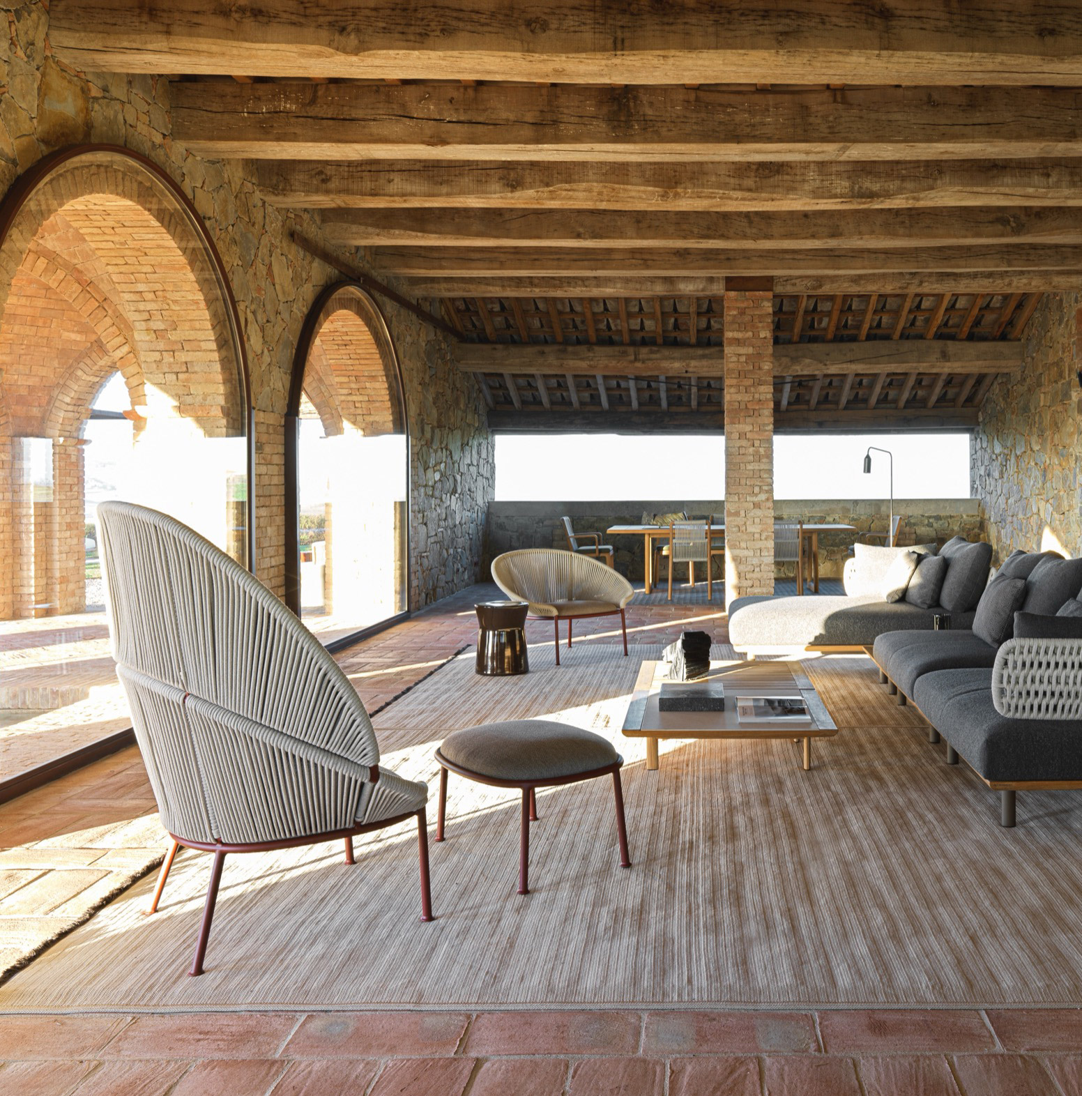 Molteni&C Уличное кресло Petalo от Molteni & C — в интерьере