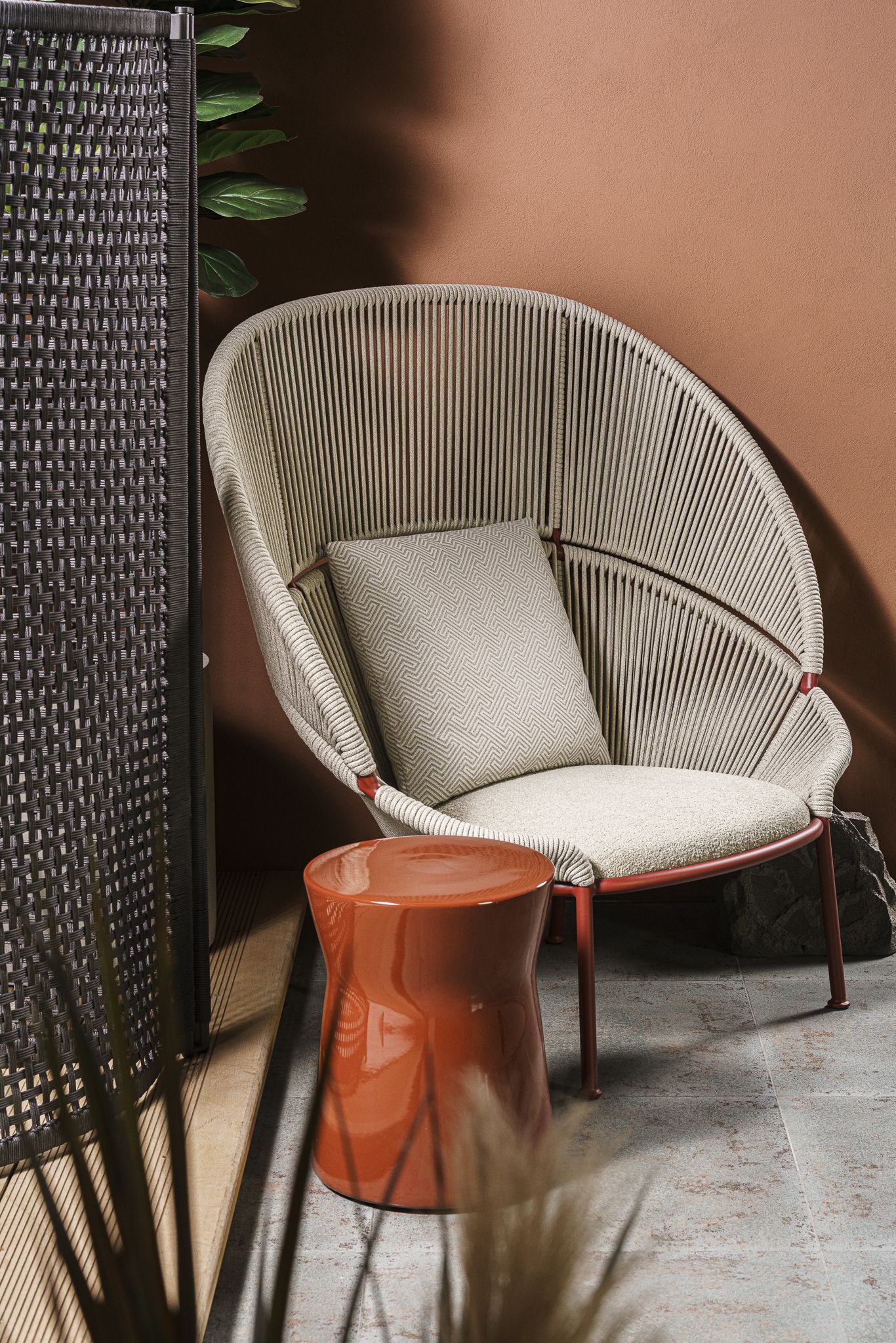 Molteni&C Уличное кресло Petalo от Molteni & C — в интерьере