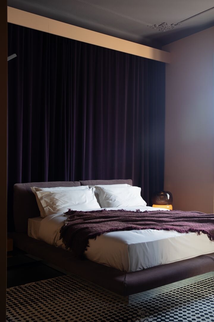 Baxter Кровать Aura Bed от Baxter — в интерьере