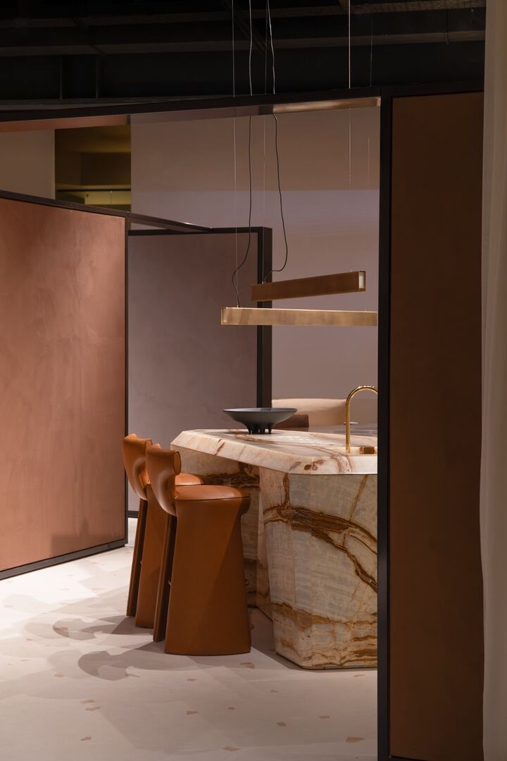Baxter Барный стул Inga Stool от Baxter — в интерьере