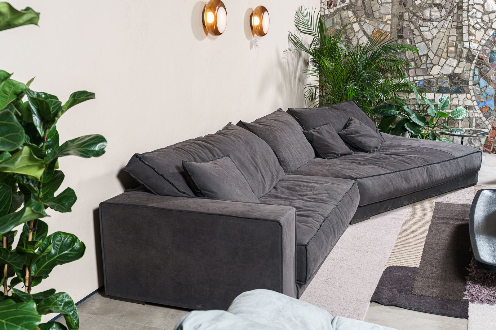 Baxter Диван Budapest Soft Nabuck Night от Baxter — в интерьере