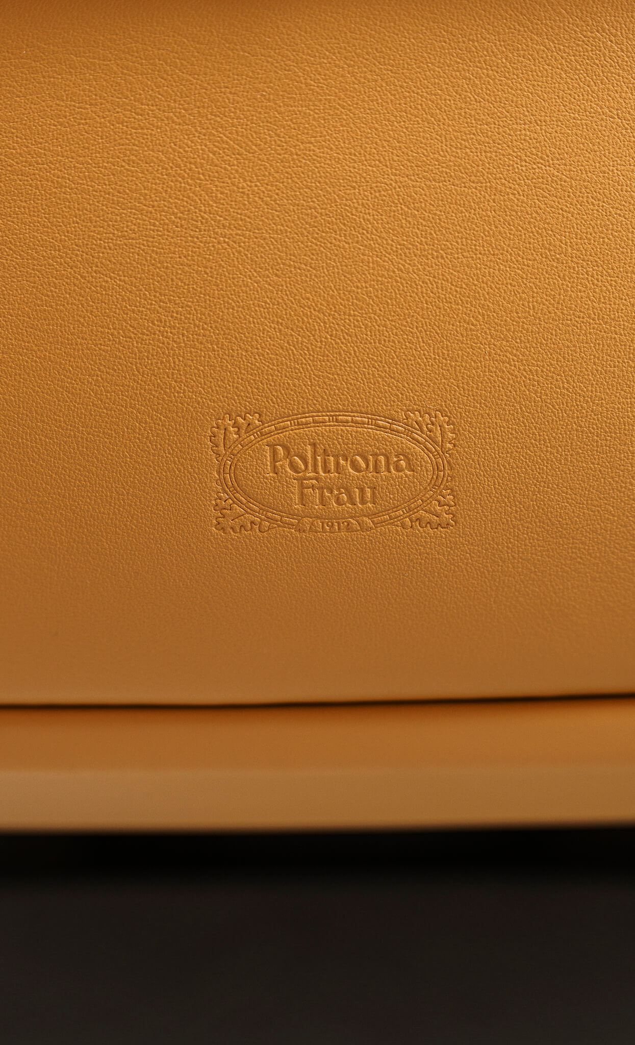 Poltrona Frau Стул Archibald Swivel Soulful il patti от Poltrona Frau — в интерьере
