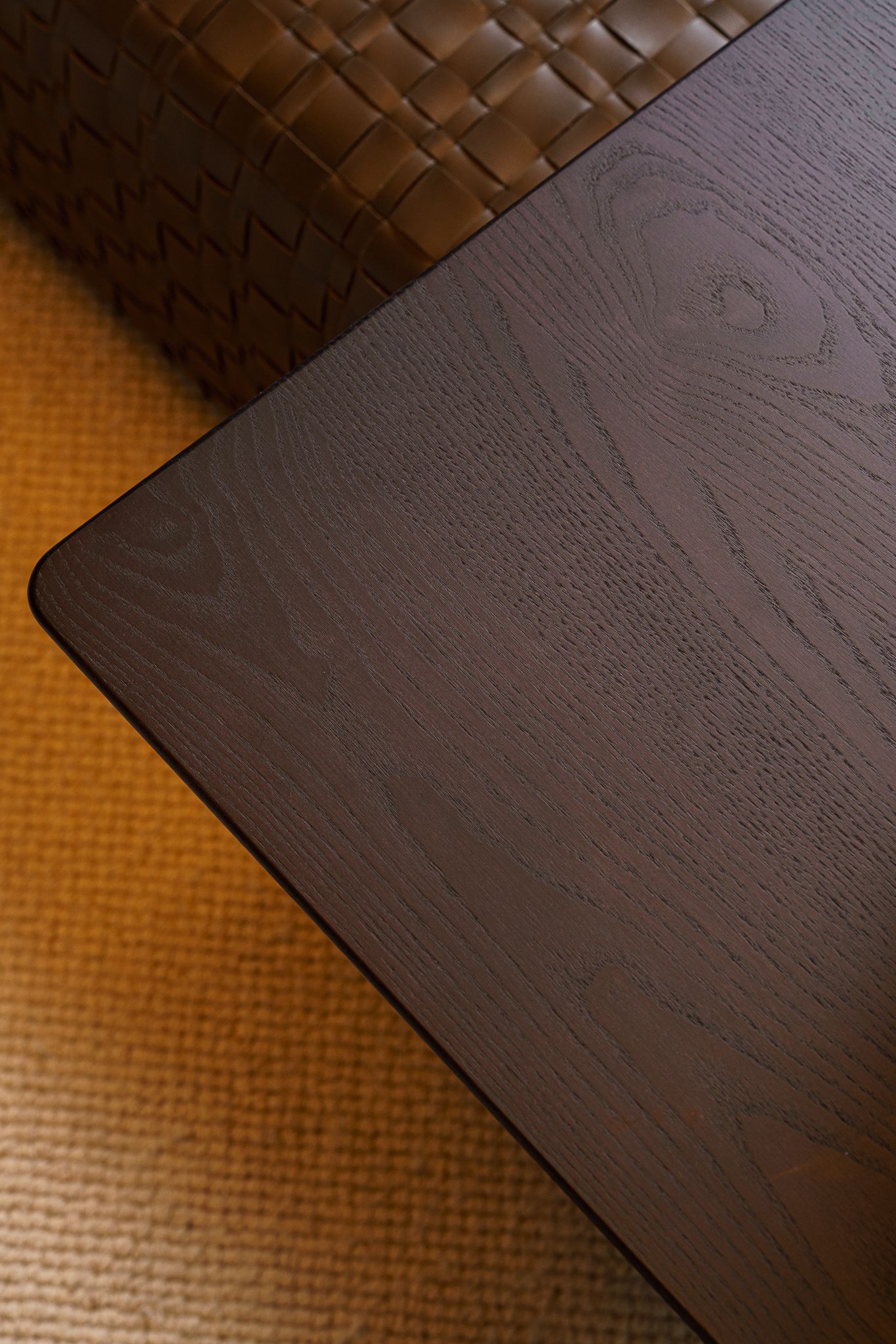 Flexform Журнальный столик Fly Ashwood Brown от Flexform — в интерьере