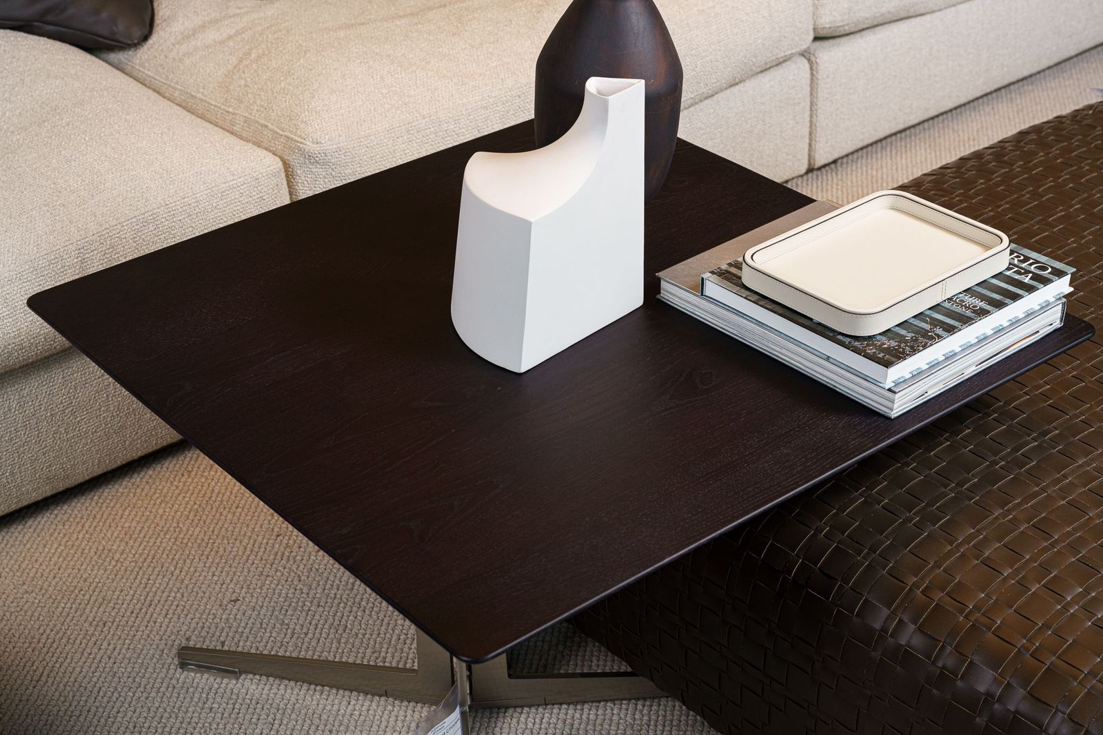Flexform Журнальный столик Fly Ashwood Brown от Flexform — в интерьере