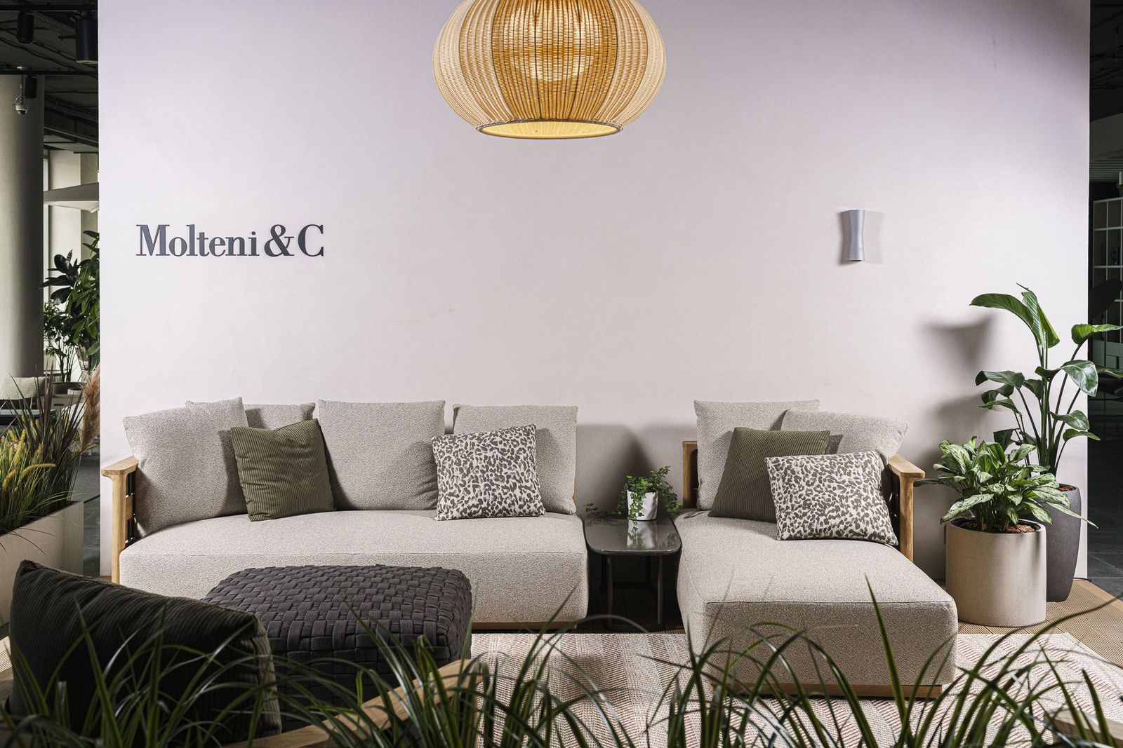 Molteni&C Угловой уличный диван угловой Palinfrasca от Molteni & C — в интерьере